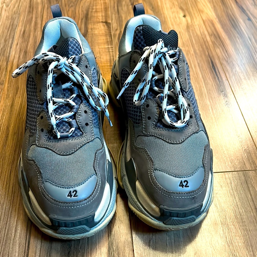Men's Balenciaga Triple S size 42(9)